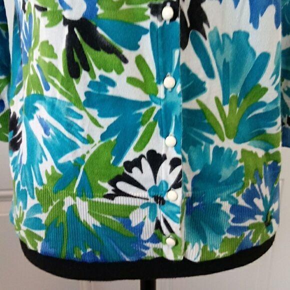 Josephine Studio printed button front top - Picture 3 of 8